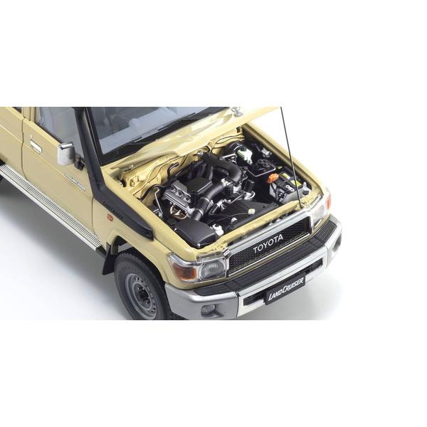 ALMOST REAL by KYOSHO 1/18 トヨタ ランドクルーザー 76 2017 ALMOST REAL by KYOSHO 1/18 トヨタ ランドクルーザー 76 2017