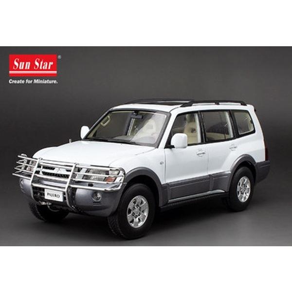 SUNSTAR 1/18 三菱 パジェロ V73 ホワイト LHD 完成品ダイキャスト