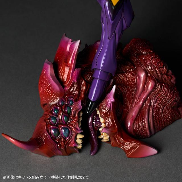 アートプラ ARTPLA SCULPTURE WORKS エヴァンゲリオン第13号機 最後の執行者 (全高約320mm ノンスケール 未塗装 プラモデル AP054)　送料無料の画像