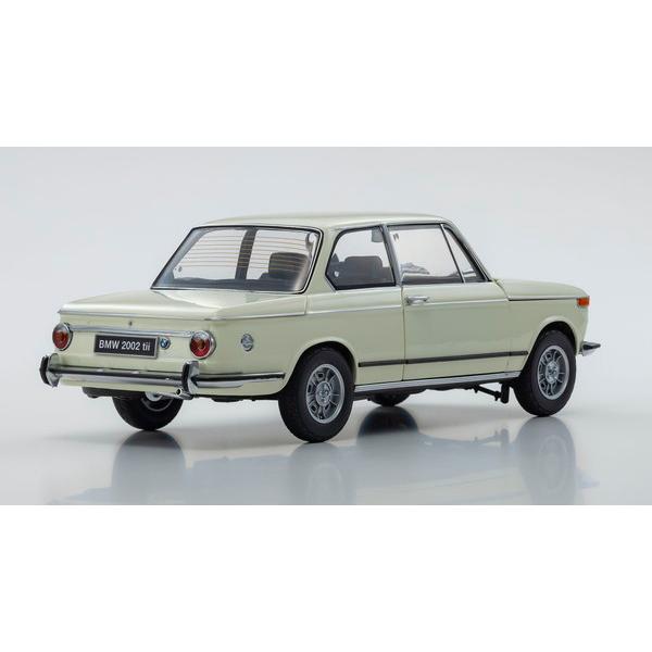 ☆カタログ】 京商オリジナル 1/18 BMW 2002 tii (ホワイト ☆カタログ】 京商オリジナル 1/18 BMW 2002 tii (ホワイト