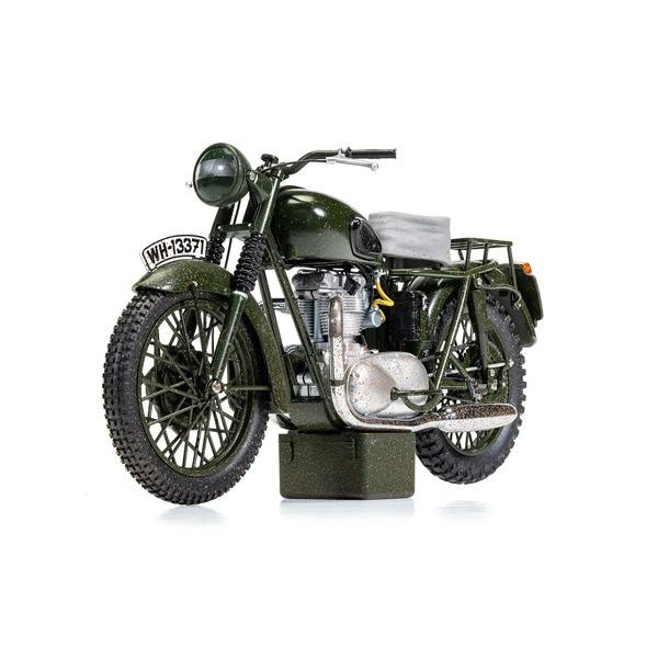 【新品未開封】 映画「大脱走」トライアンフTR6 トロフィダイキャスト完成品 CORGI 1/12 トライアンフ TR6 トロフィー (風化塗装) 映画「大脱走」劇