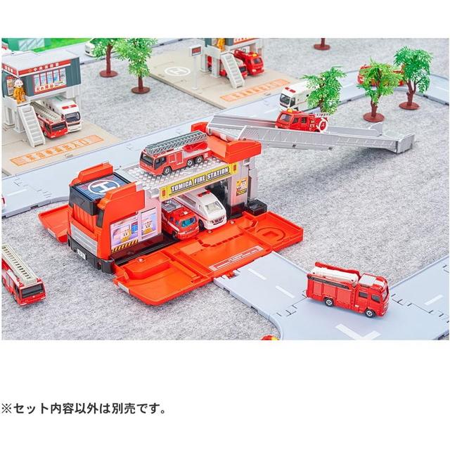 トミカビークルタウン 変形はしご消防車 (トミカ付き) 送料無料 : トイ