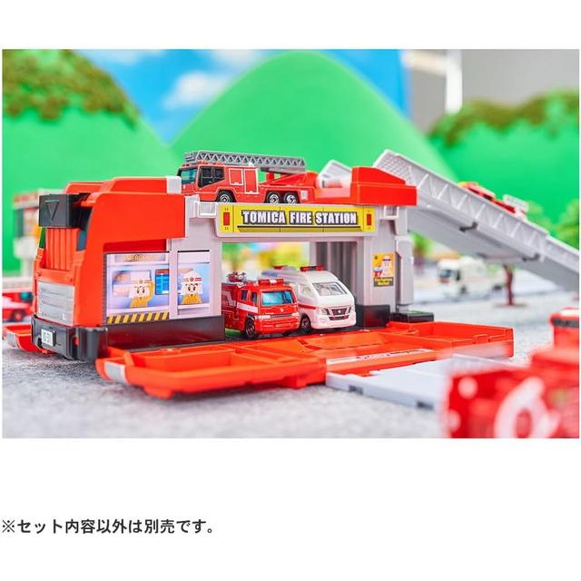 トミカビークルタウン 変形はしご消防車 (トミカ付き) 送料無料 : トイ