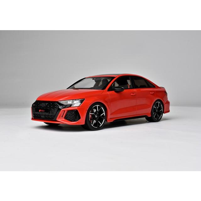 IXO MODELS 1/18 アウディ RS 3 リムジン 2022 レッド 完成品ダイ 