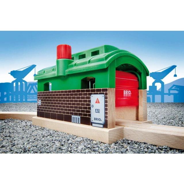 列車車庫 BRIO ブリオ 33574 木製レール 木のおもちゃ 送料無料 新品