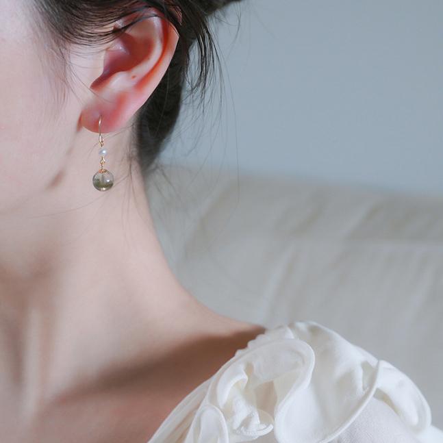 ピアス 18金 パール レデイーズ アレルギー対応 淡水パール 天然石 誕生石 グリーン ガーデン クォーツ 揺れる プレゼント 仕事 |  | 03