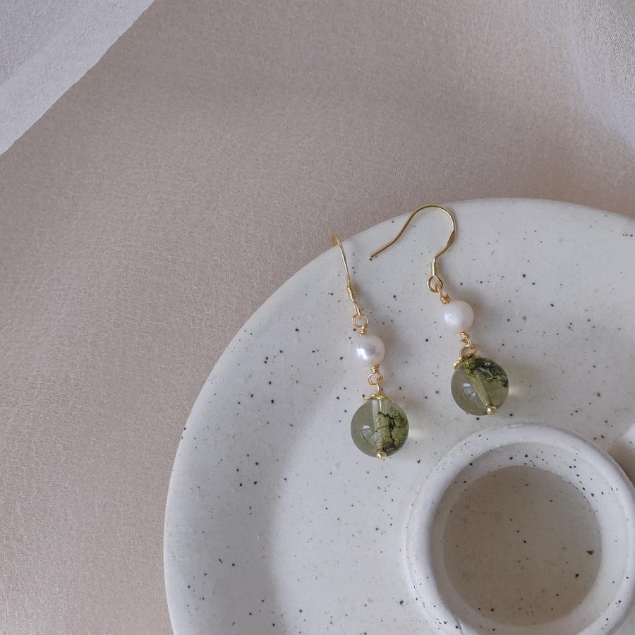 ピアス 18金 パール レデイーズ アレルギー対応 淡水パール 天然石 誕生石 グリーン ガーデン クォーツ 揺れる プレゼント 仕事 |  | 05