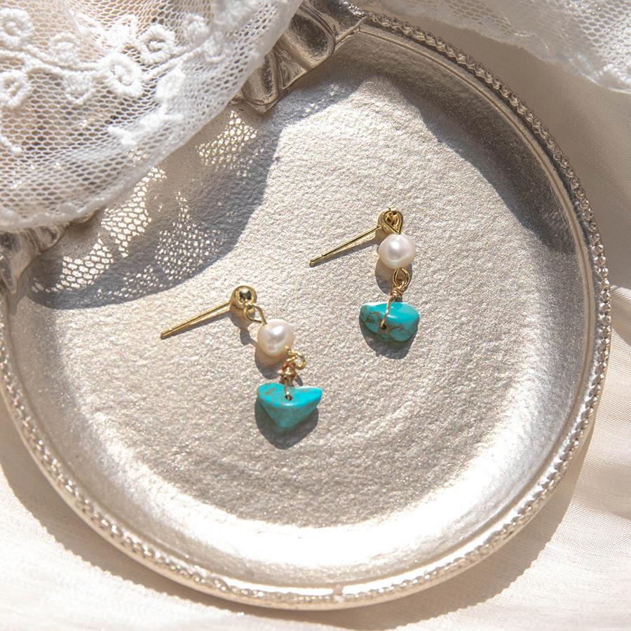ピアス 18金 パール レデイーズ アレルギー対応 淡水パール 天然石 誕生石 トルコ石 ターコイズ 揺れる プレゼント 仕事 |  | 06