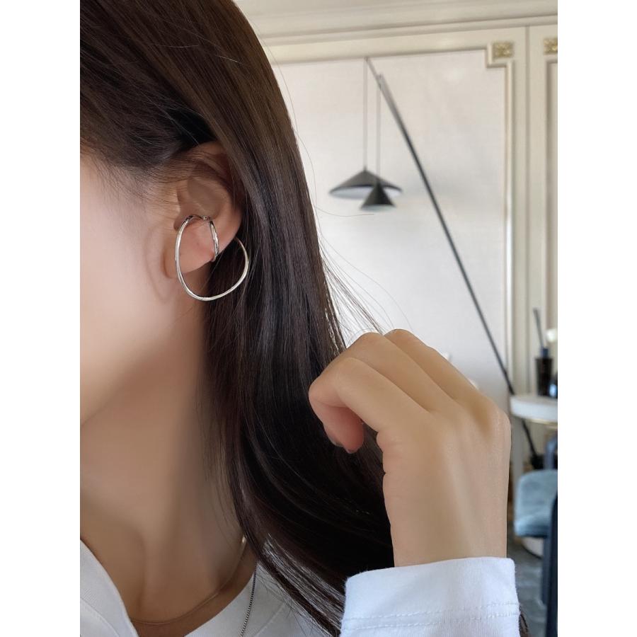 イヤーカフ レディース 18K 両耳用 2連 メタル ダブルライン ダブルツイスト 重ね付け風 カジュアル 仕事 プレゼント オフィス |  | 04