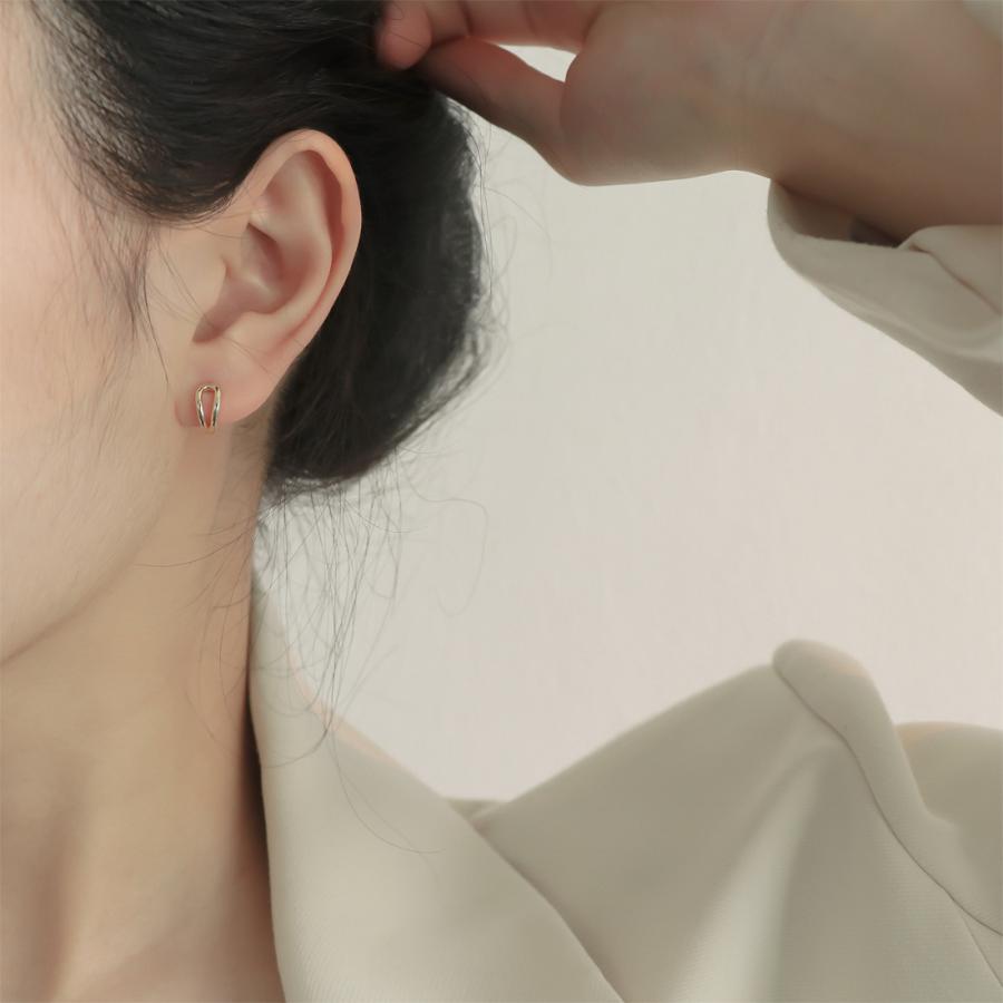 ピアス 18K レディース アレルギー対応 小さめ フープピアス 18金 ゴールド シルバー925 透かし 両耳用 シンプル 仕事 プレゼント |  | 03