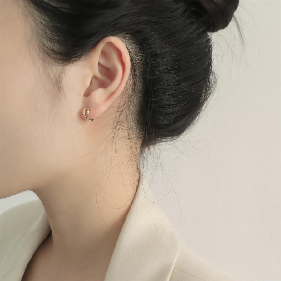 ピアス 18K レディース アレルギー対応 小さめ フープピアス 18金 ゴールド シルバー925 透かし 両耳用 シンプル 仕事 プレゼント |  | 04