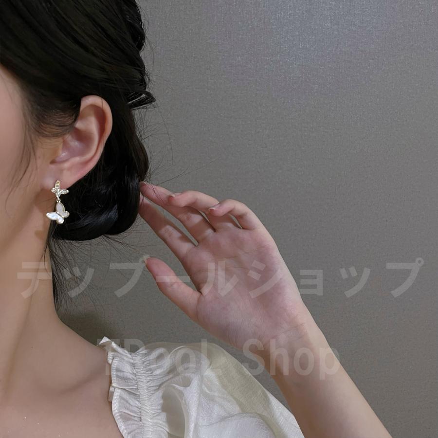 ピアス レディース 小さめ 18K ゴールド シルバー925 金属アレルギー対応 蝶々 バタフライ 揺れる CZダイヤモンド 仕事 プレゼント |  | 13