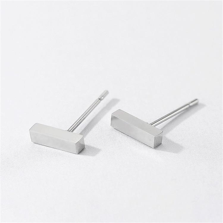 ピアス 18K 金属アレルギー対応 サージカルステンレス 小さめ Bar ストレート シルバー ゴールド ピンクゴールド シンプル 仕事 プレゼント オフィス |  | 01