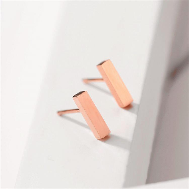 ピアス 18K 金属アレルギー対応 サージカルステンレス 小さめ Bar ストレート シルバー ゴールド ピンクゴールド シンプル 仕事 プレゼント オフィス |  | 03