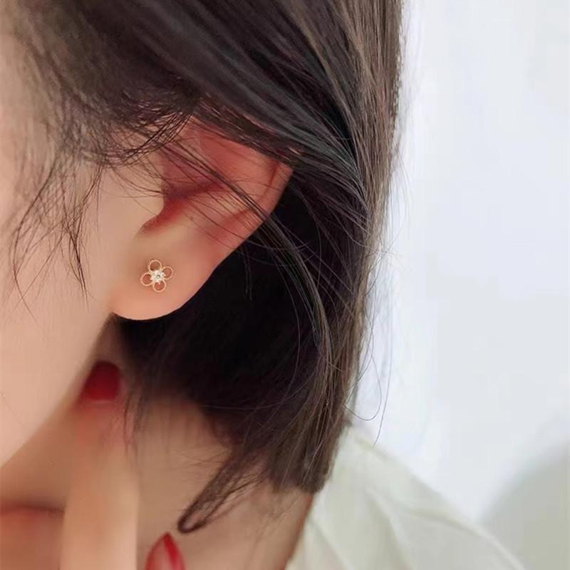ピアス レデイーズ 18K アレルギー対応 ダイヤ クローバー 四つ葉 花 フラワー 小さめ 透かし 仕事 プレゼント |  | 05