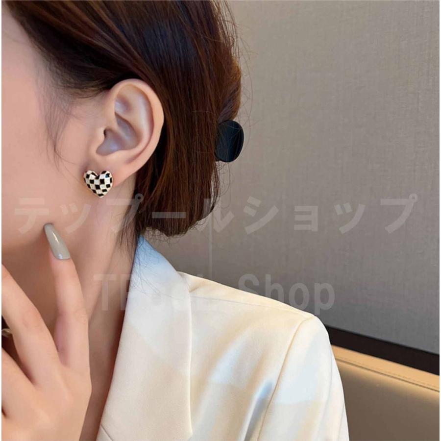 ピアス レディース 18K 金属アレルギー対応 シルバー925 ゴールド ハート 立体 モノクロ チェック 白黒 フェミニン 仕事 プレゼント |  | 04