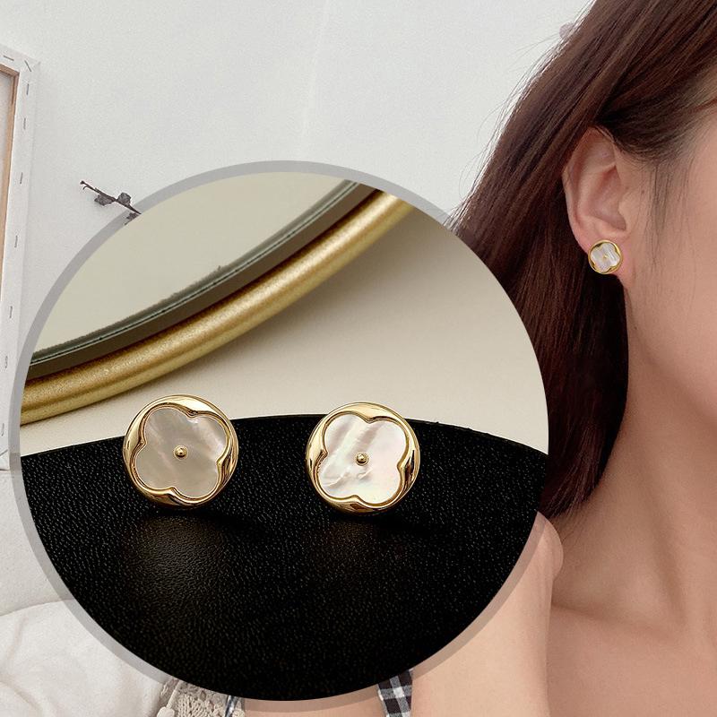 ピアス レディース 18K 金属アレルギー対応 小さめ シルバー925 丸 まる 仕事 プレゼント オフィス おしゃれ 上品 ギフト 女性 結婚式 お呼ばれ | 