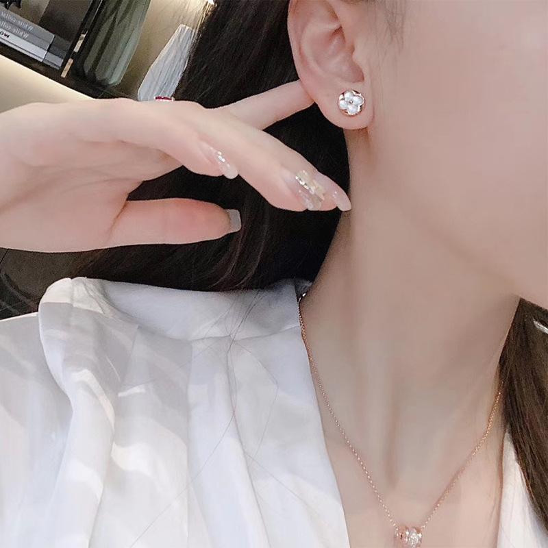 ピアス レディース 18K 金属アレルギー対応 小さめ シルバー925 丸 まる 仕事 プレゼント オフィス おしゃれ 上品 ギフト 女性 結婚式 お呼ばれ |  | 02