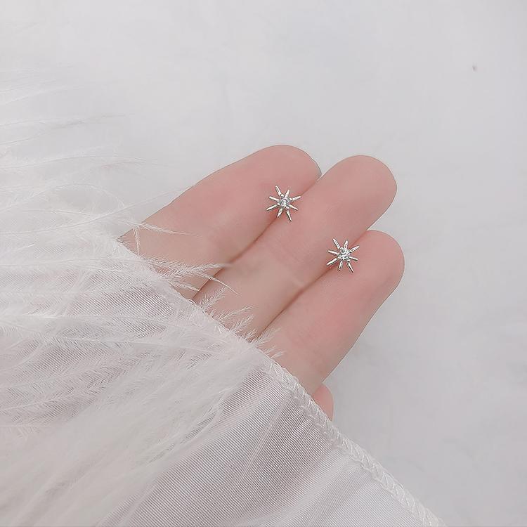 ピアス レディース 18金 金属アレルギー対応 小さめ 小ぶり ゴールド シルバー 925 太陽 仕事 プレゼント ギフト 華奢 |  | 01