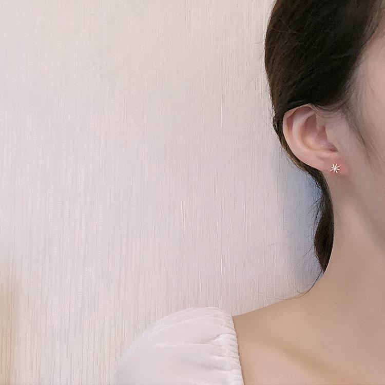 ピアス レディース 18金 金属アレルギー対応 小さめ 小ぶり ゴールド シルバー 925 太陽 仕事 プレゼント ギフト 華奢 |  | 09