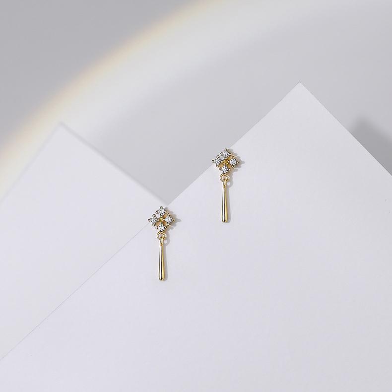 ピアス 18金 アレルギー対応 レディース 揺れる 仕事 プレゼント |  | 02