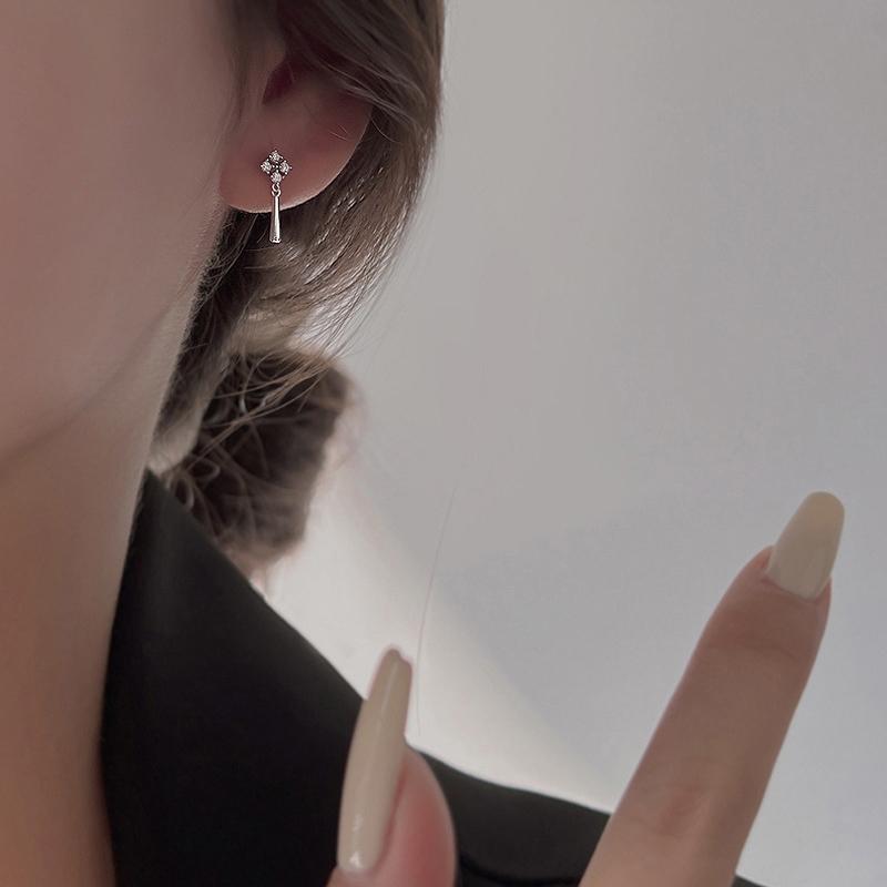 ピアス 18金 アレルギー対応 レディース 揺れる 仕事 プレゼント |  | 03