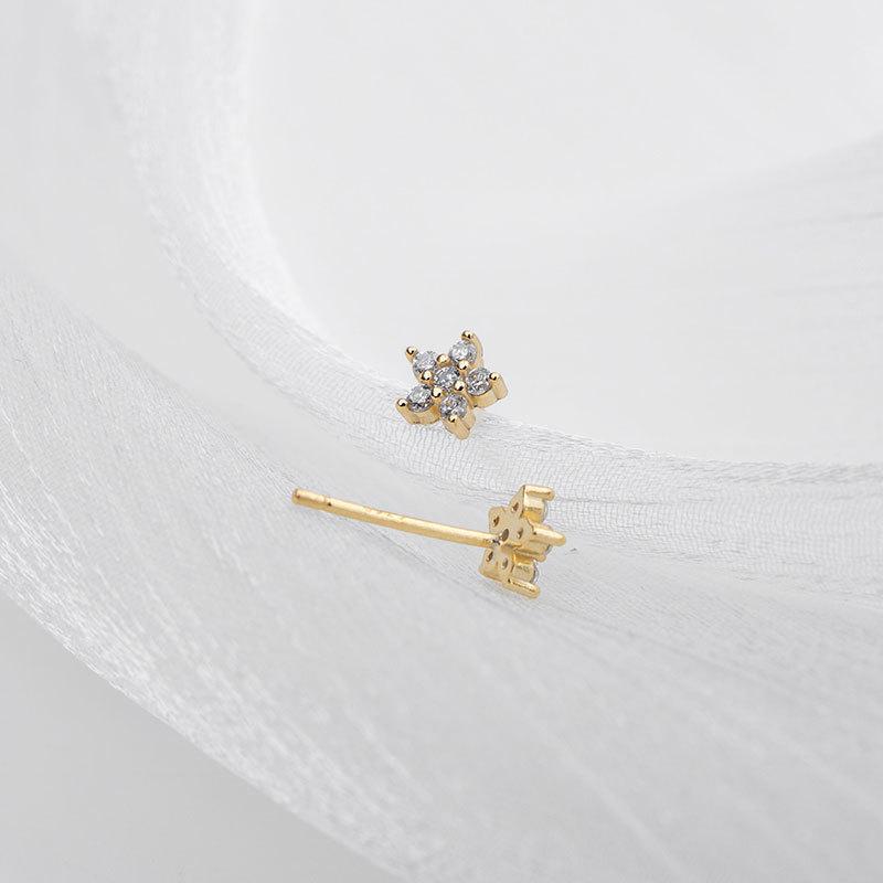 ピアス レディース 18金 金属アレルギー対応 シルバー925 フラワー 花 小さめ 小ぶり シンプル プレゼント ギフト 仕事 オフィス |  | 02