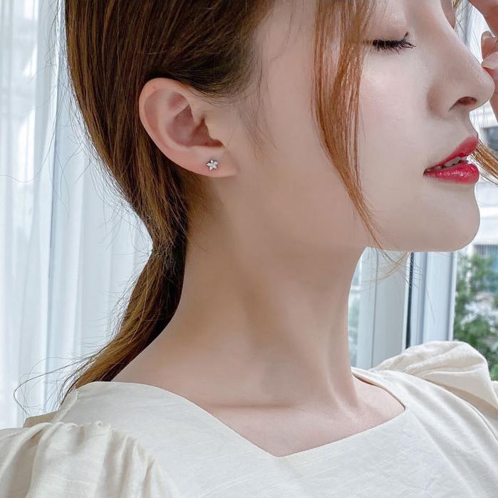 ピアス レディース 18金 金属アレルギー対応 シルバー925 フラワー 花 小さめ 小ぶり シンプル プレゼント ギフト 仕事 オフィス |  | 06