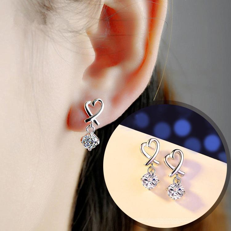 ピアス レディース 金属アレルギー対応 シルバー925 揺れる ハート 透かし プレゼント ギフト 仕事 オフィス | 