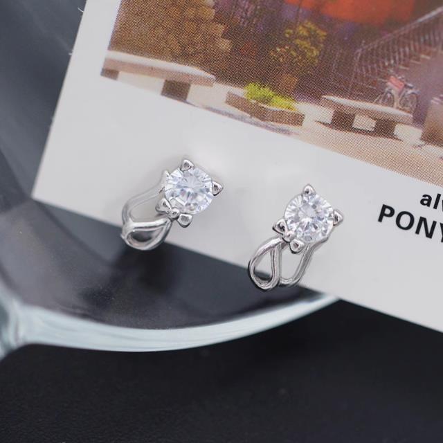 ピアス レディース 金属アレルギー対応 小さめ シルバー925 猫 ネコ ねこ 透かし 大人可愛い 仕事 オフィス プレゼント |  | 03