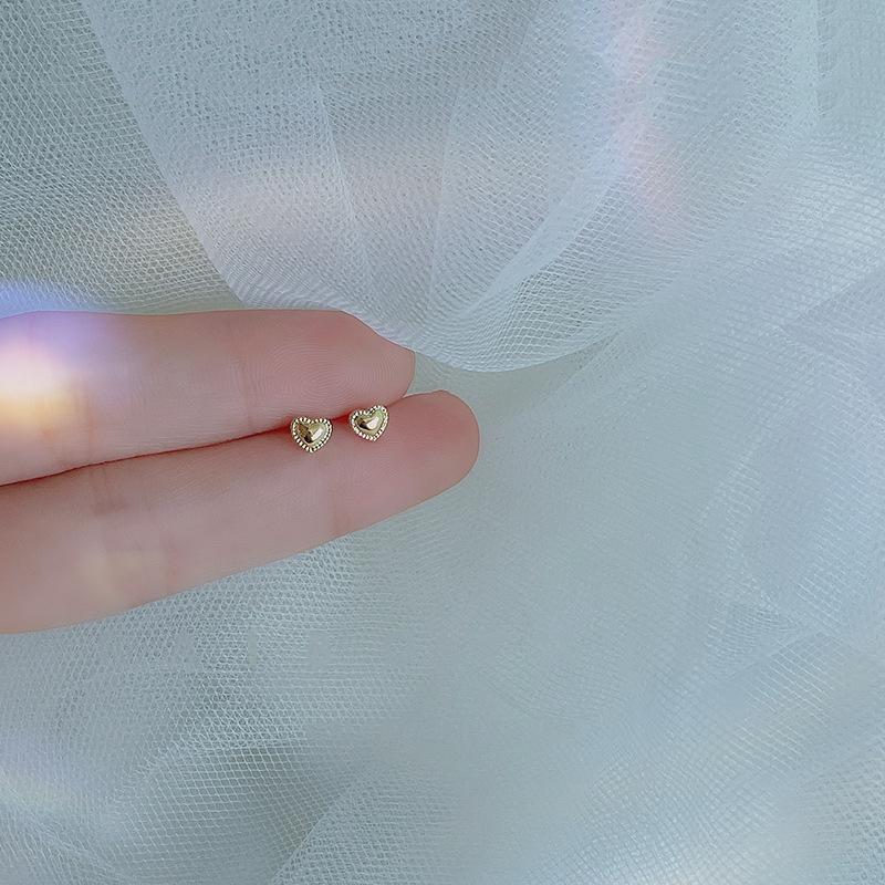 ピアス レディース 金属アレルギー対応 18K 小さめ シルバー925 ゴールド ハート ミル打ち シンプル 仕事 オフィス プレゼント |  | 02