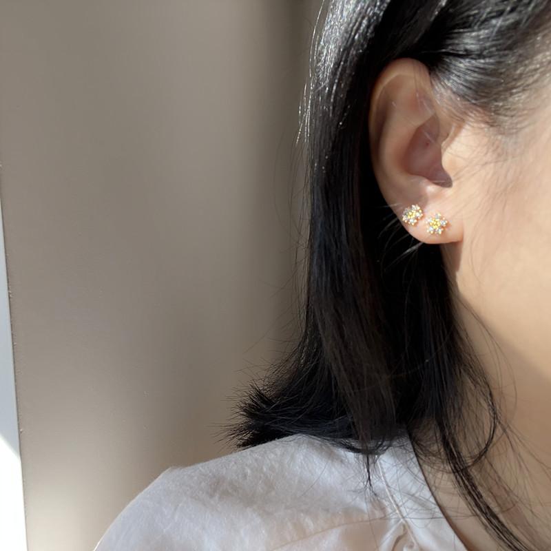 ピアス レディース 金属アレルギー対応 18K 小さめ シルバー925 ゴールド 花 フラワー 仕事 オフィス プレゼント |  | 08