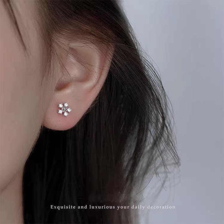 ピアス レディース 金属アレルギー対応 18K 小さめ シルバー925 ゴールド 花 フラワー 仕事 オフィス プレゼント |  | 09