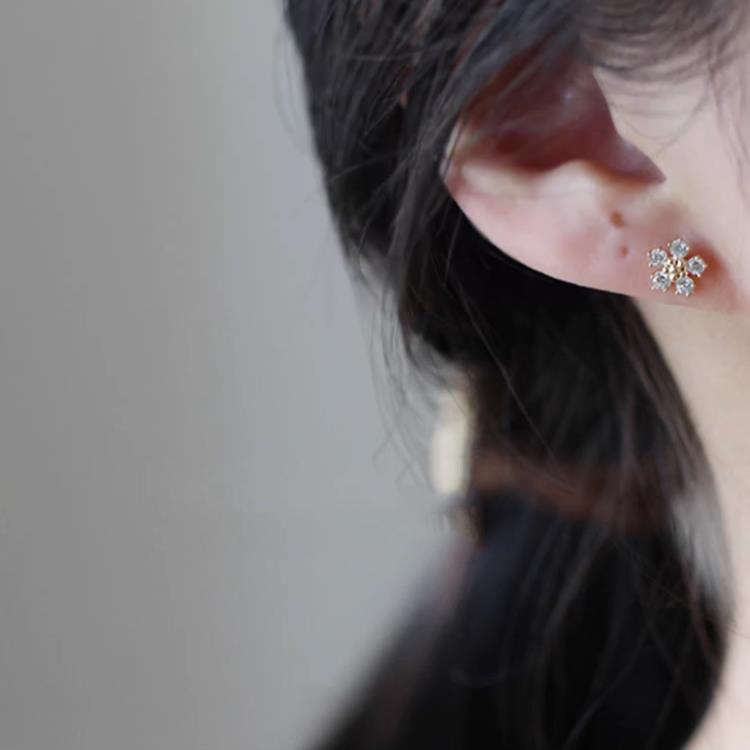 ピアス レディース 金属アレルギー対応 18K 小さめ シルバー925 ゴールド 花 フラワー 仕事 オフィス プレゼント |  | 10