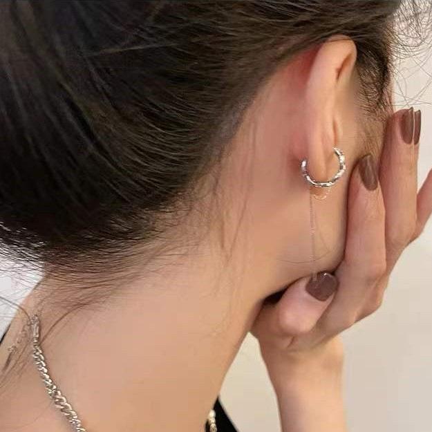 イヤーカフ アレルギー対応 レディース メンズ シルバー925 片耳 イヤリング チェーン 揺れる イヤカフ イヤーカフス プレゼント 仕事 |  | 07
