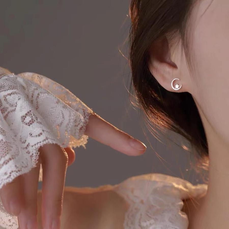ピアス レディース 小さめ シルバー925 金属アレルギー対応 星 月 ムーン スター 透かし 仕事 オフィス プレゼント |  | 04
