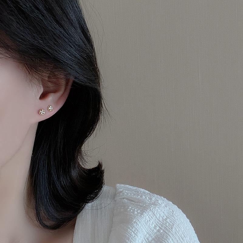 ピアス アレルギー対応 18K レディース 小さめ シルバー925 ゴールド 透かし 花 フラワー プレゼント 仕事 |  | 05