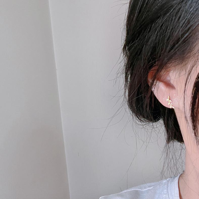 ピアス 18金 レディース 小さめ アレルギー対応 リーフ 葉っぱ 木の葉 ボタニカル ゴールド プレゼント 仕事 |  | 02