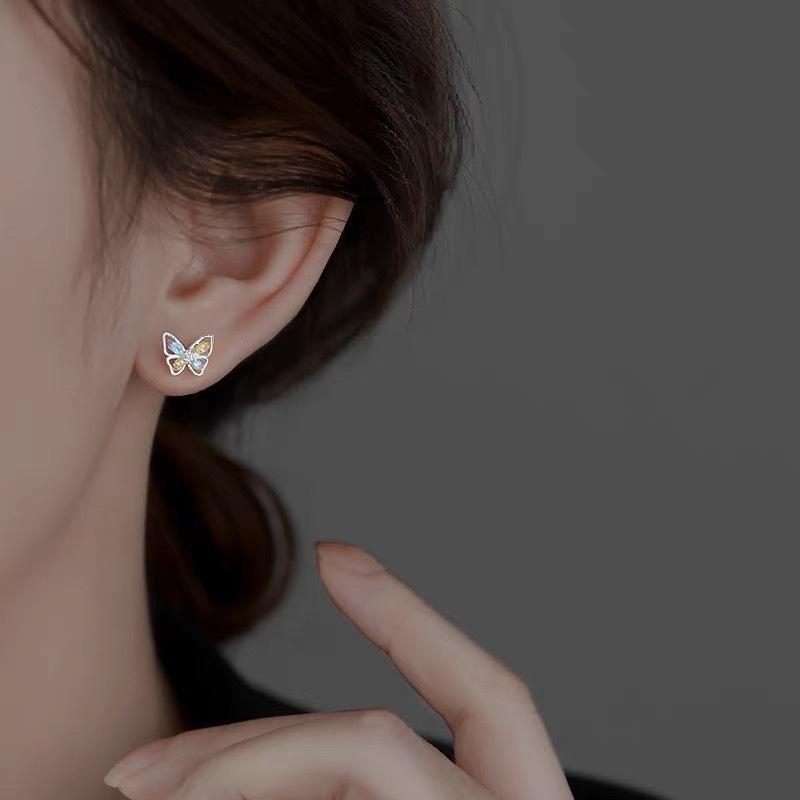ピアス レディース アレルギー対応 小さめ 蝶々 透かし バタフライ シルバー925 プレゼント 仕事 |  | 03