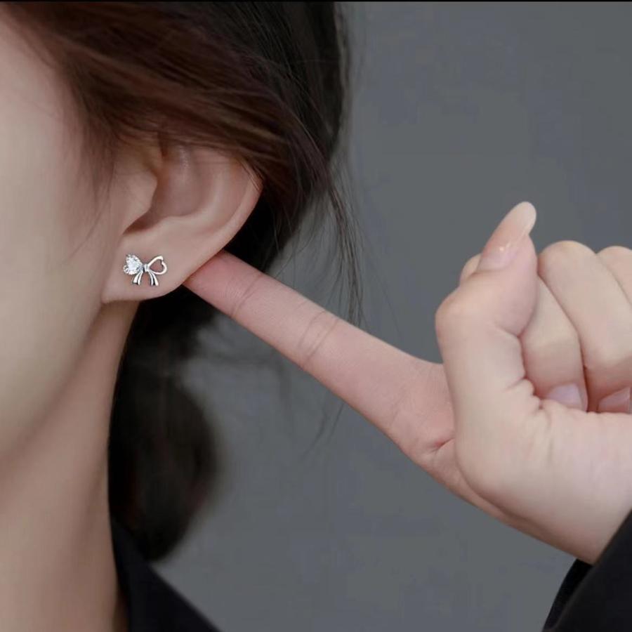 ピアス アレルギー対応 レディース 小さめ シルバー925 リボン 透かし セカンドピアス ファーストピアス プレゼント 仕事 |  | 03