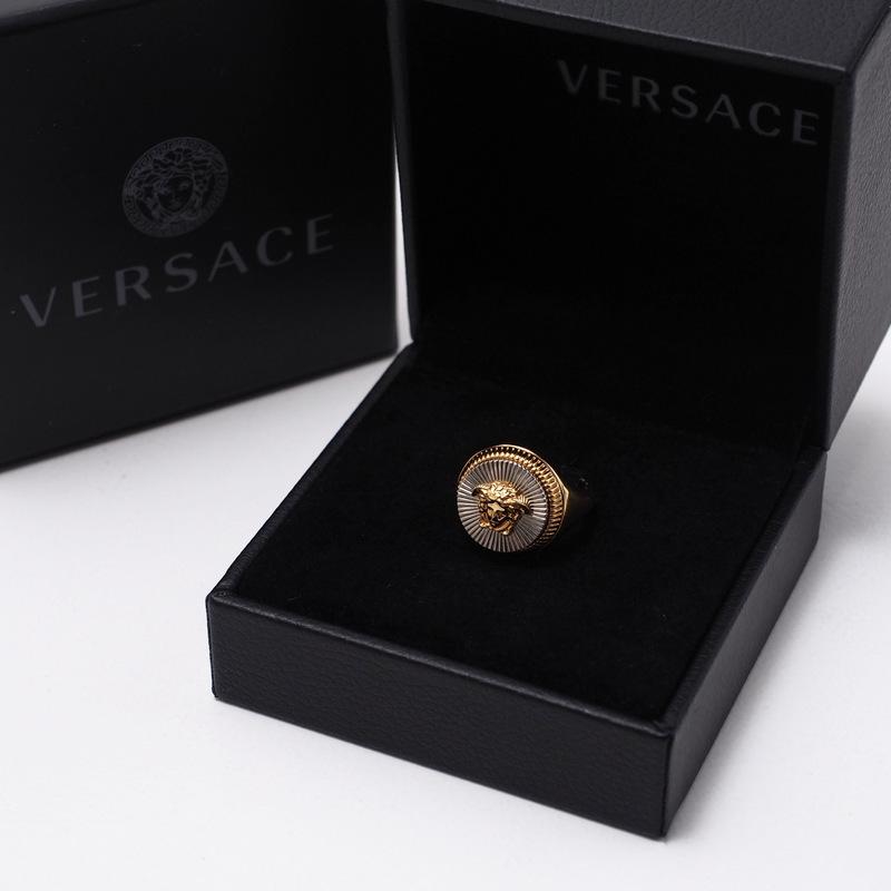 VERSACE ヴェルサーチェ／ベルサーチ／指輪サイズ11号／メデューサ VERSACE ヴェルサーチ リング・指輪 サイズ11 メデューサ メドゥーサ