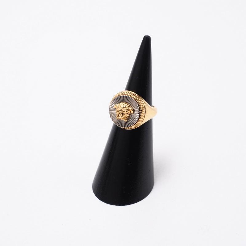VERSACE ヴェルサーチェ／ベルサーチ／指輪サイズ11号／メデューサ VERSACE ヴェルサーチ リング・指輪 サイズ11 メデューサ メドゥーサ