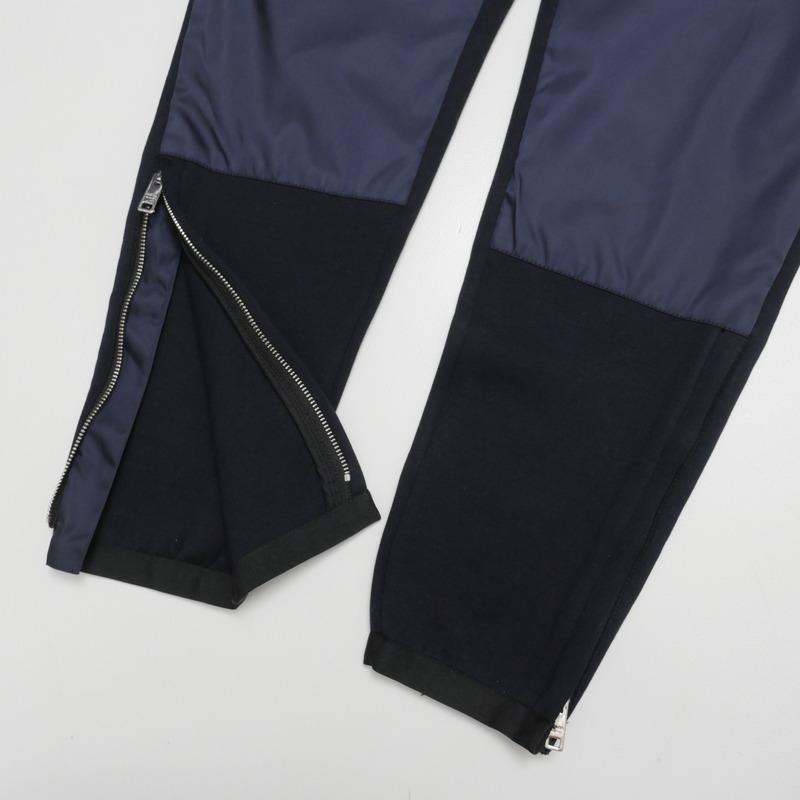 ■美品■PRADA プラダ パンツ サイズS スウェット 切替 トライアングル ロゴプレート ブランド古着【中古】20240612/RA0086 PRADA（プラダ） 美品 パンツ サイズS スウェット 切替 トライアングル