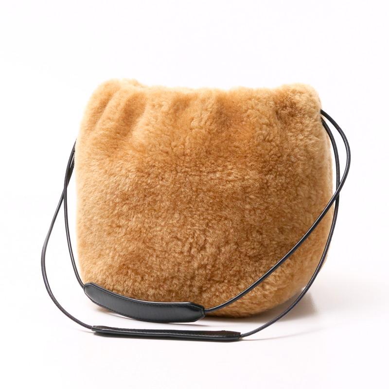 美品 JIL SANDER ジルサンダー ドローストリング バッグ ショルダーバッグ ファーバッグ 巾着バッグ 鞄 ムートン レザー