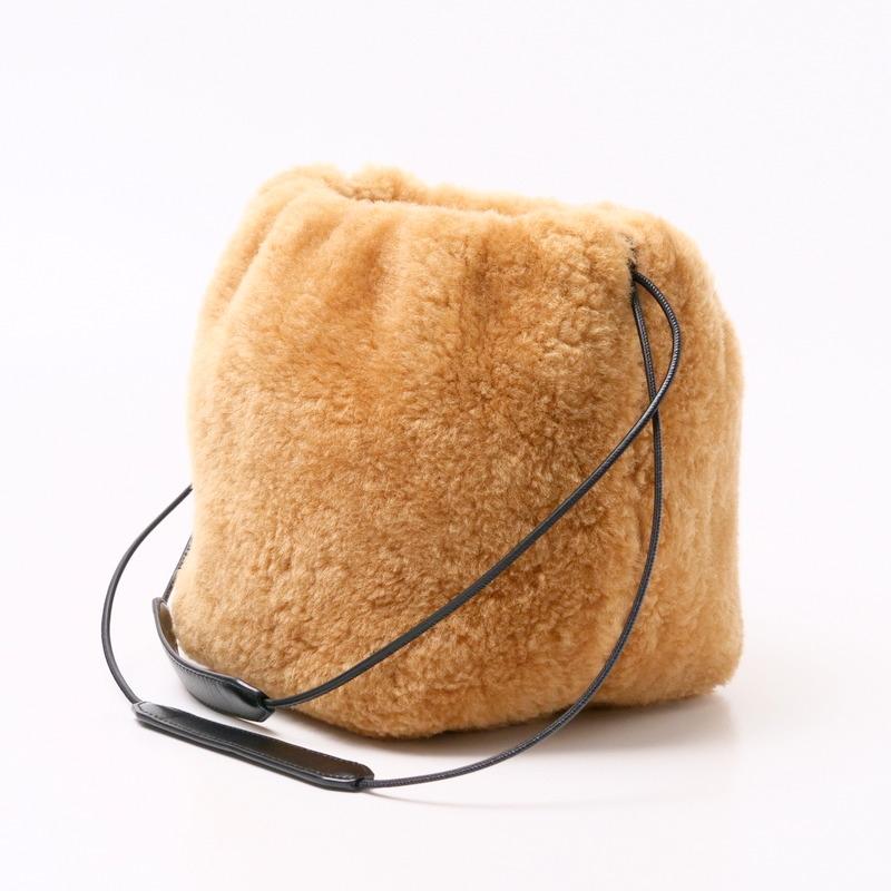 美品 JIL SANDER ジルサンダー ドローストリング バッグ ショルダーバッグ ファーバッグ 巾着バッグ 鞄 ムートン レザー