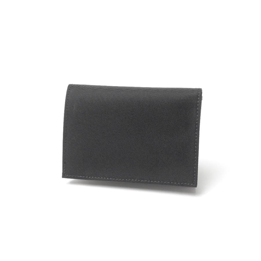 未使用級✨PRADA 名刺入れ カードケース レザー トライアングルロゴ 現行 PRADA（プラダ） 美品 カードケース トライアングルロゴ 二つ折り パス