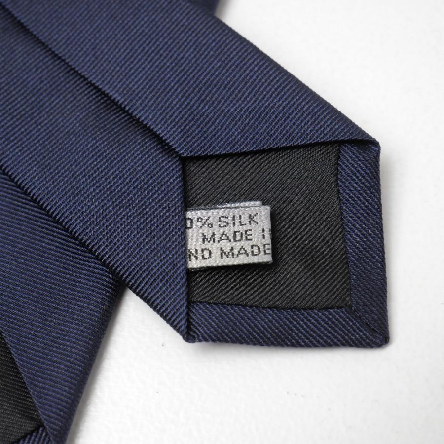 美品☆ディオールオム☆ネクタイ☆グレー☆ソリッド☆ワンポイント☆967 Dior HOMME DIOR ディオール・オム ネクタイ 幅7cm ワンポイントロゴ