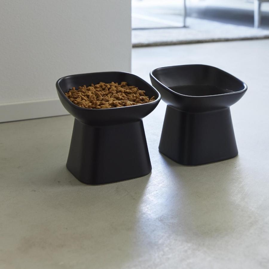 tower 山崎実業 食べやすい高さ陶器ペットフードボウル タワー 斜め