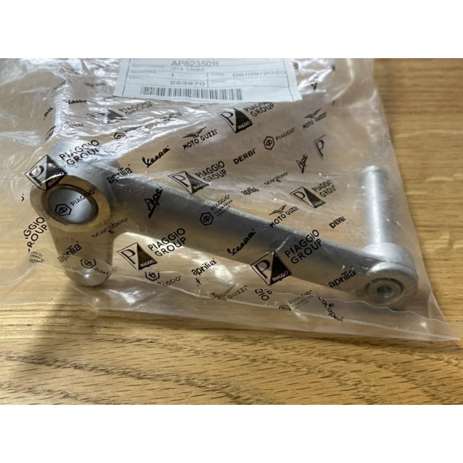 ななページ aprilia RS50 99-05年 純正シフトペダル AP8235011 : 輸入パーツ