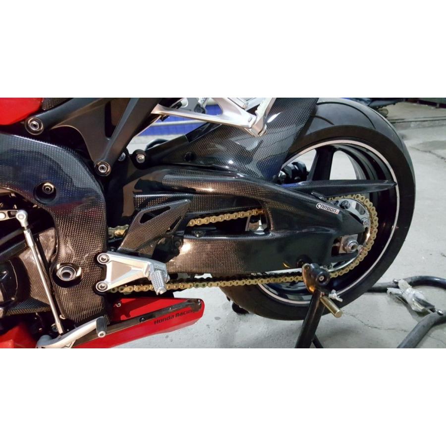 HONDA CBR1000RR 08-19年 カーボンスイングアームカバー左右セット